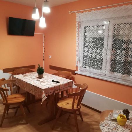 House Natali Apartment Vrhovine Bagian luar foto