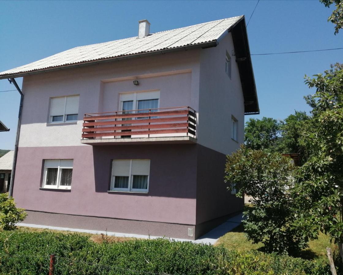 House Natali Apartment Vrhovine Bagian luar foto