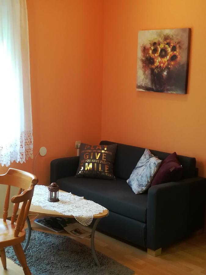 House Natali Apartment Vrhovine Bagian luar foto